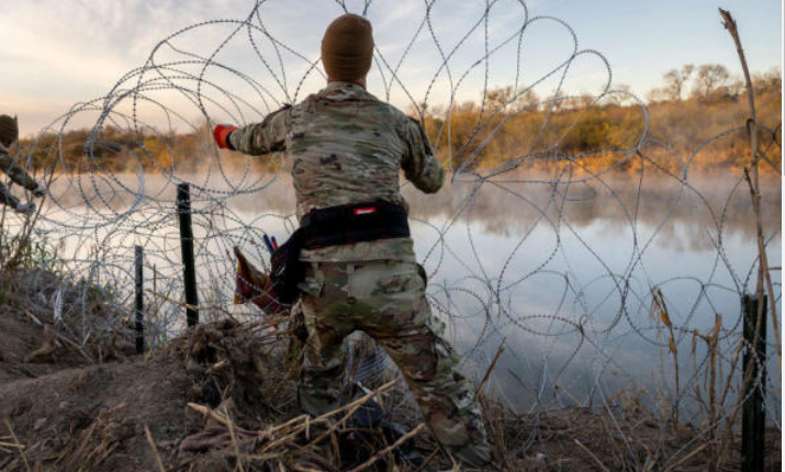 Texas defies federal threat to vacate park along southern border