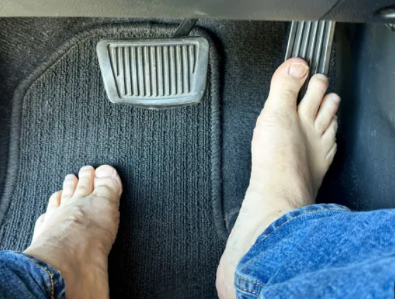 Navigating the Legality and Safety of Barefoot Driving in Ohio