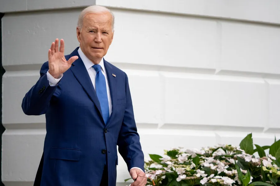 Unlocking Biden's Second Term: Convincing Disengaged Voters on the Economy